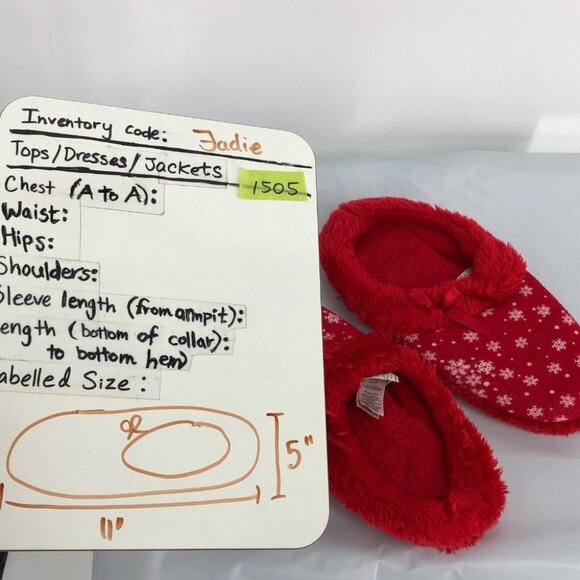 La Senza Red Snowflake Pattern Fuzzy Short Indoor Winter Christmas Slippers L/XL - Picture 10 of 13